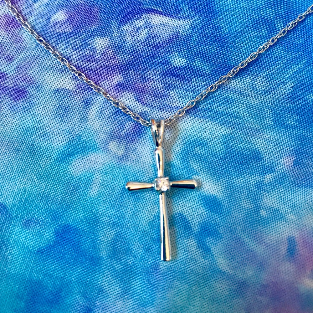 Sterling Silver Cross Necklace With Diamond Center
